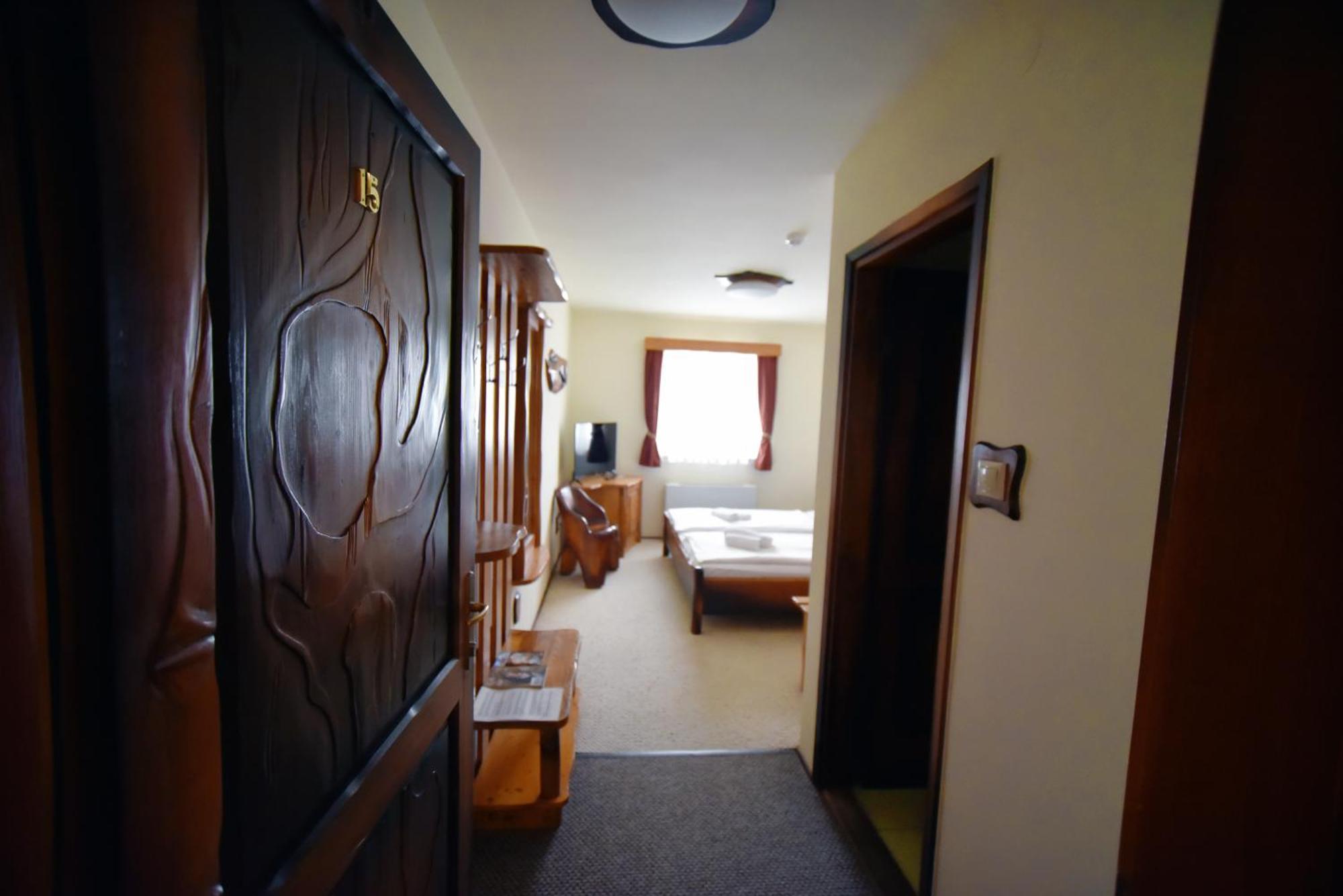 Camelot Club Hotel Вац Екстер'єр фото
